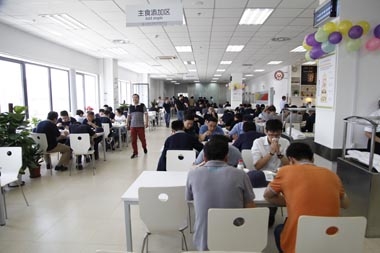 北京奔驰员工就餐 北京奔驰员工就餐